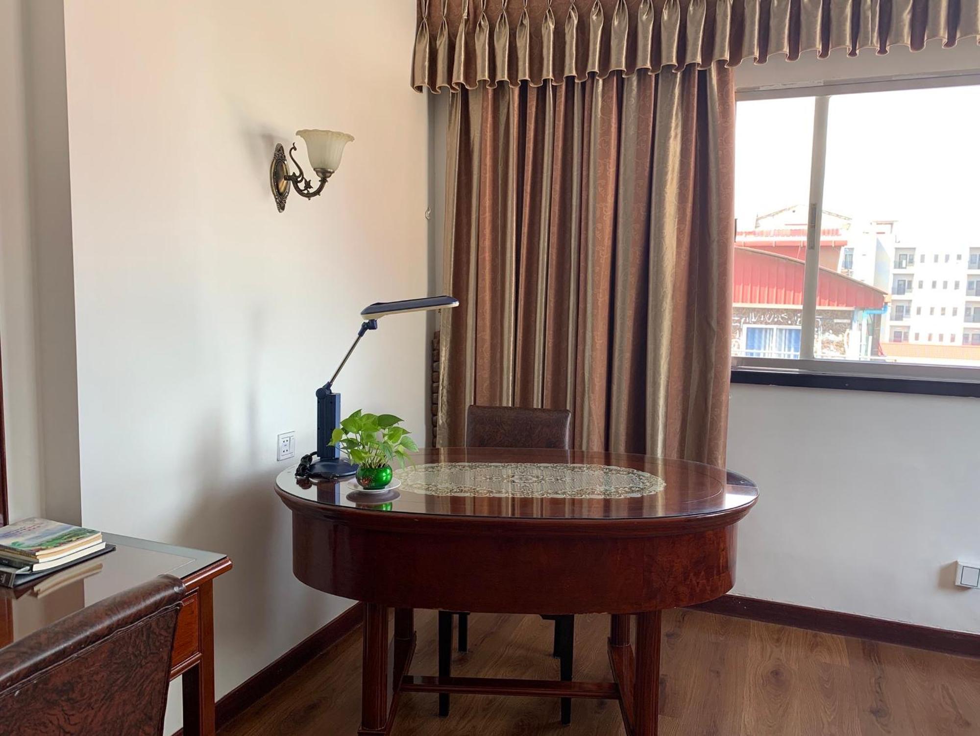 Chung Hsin Hotel 中信酒店 Пном Пен Екстериор снимка